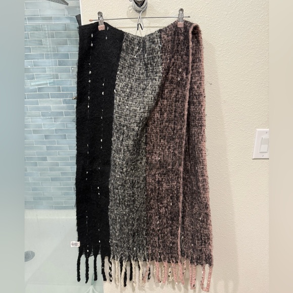 Oversized/Blanket Scarf - Picture 1 of 1